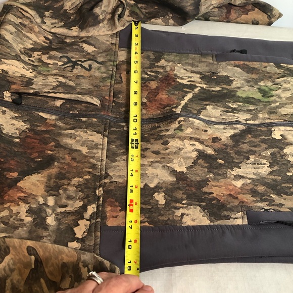 Browning For Women A-Tacs Camo and Grey Hunting Jacket Size Medium - Picture 11 of 16